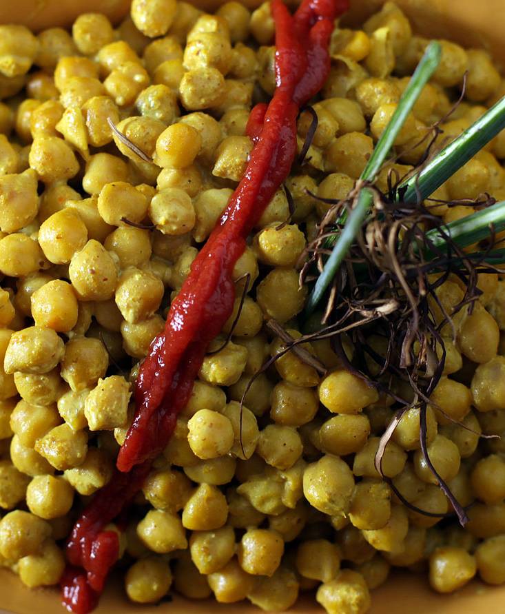 Curry-sautéed Chickpeas on Sweet and Sour Sauce