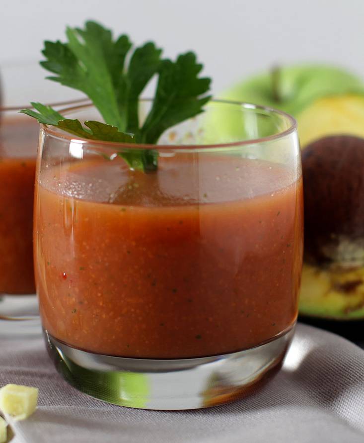 Tomato, ginger and carrot Centrifuge