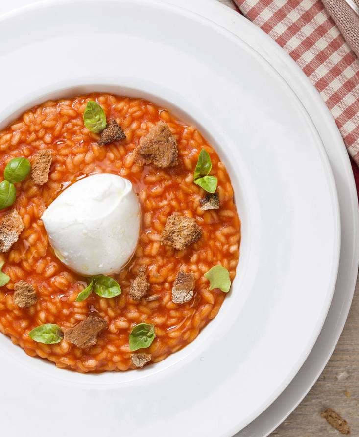 TOMATO RISOTTO WITH BUFFALO MOZZARELLA, BREAD CRUSTS AND BASIL