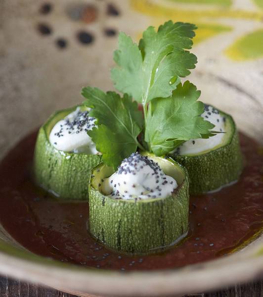 Zucchini with cheese, tomato, thyme and poppy seed stuffing